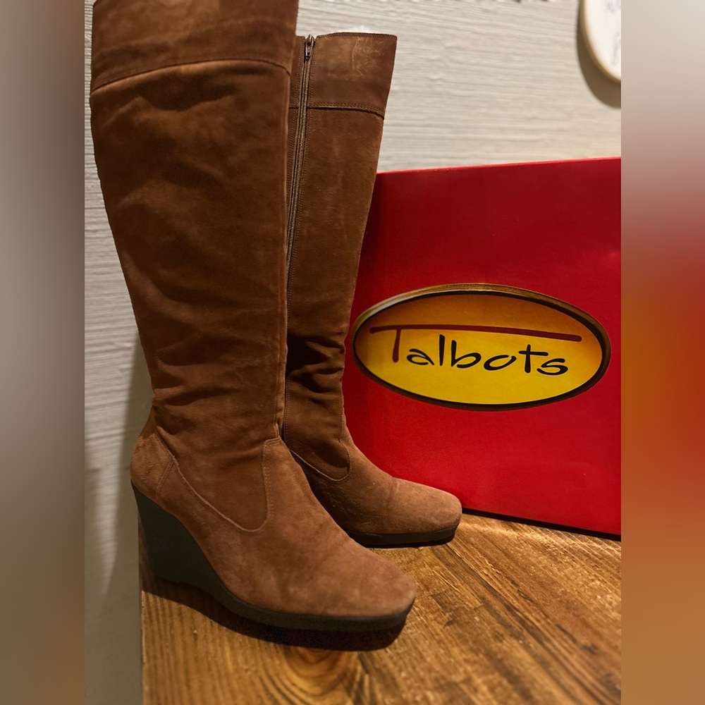 Talbots Chestnut Suede  Wedge Boots
